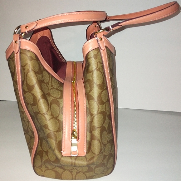 BRAND NEW~Spacious COACH Signature Canvas "KRISTY" 3 Section Shoulder/Satchel - Picture 14 of 16